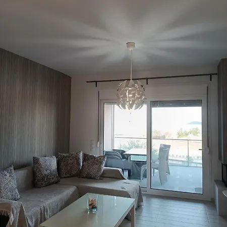 Peramos View Luxury Maisonette * Néa Péramos