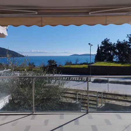 Peramos View Luxury Maisonette Néa Péramos